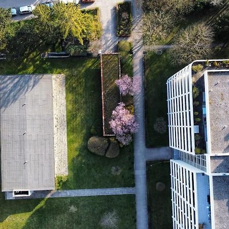 Apartment Mit Balkon Und Privatparkplatz Аугсбург Экстерьер фото